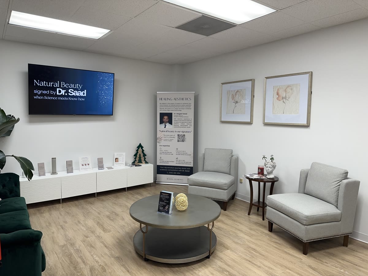 The welcoming Healing Aesthetics office and seating area in Hinsdale, IL